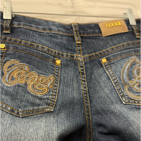 COOGI Woman’s Jeans - Picture 4 of 8